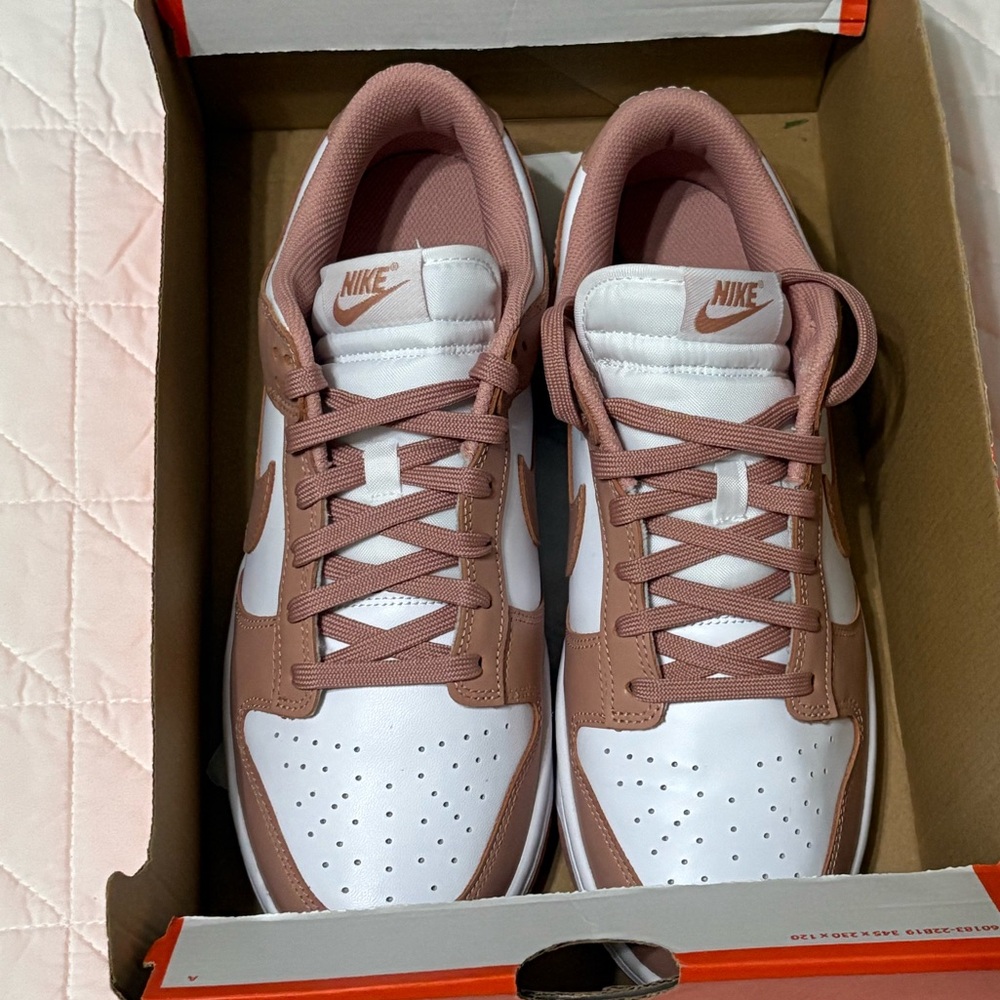 Nike Dunk Low Rose Whisper Men's 10/ Women’s 11.5 - Brand New Never Worn OG Box